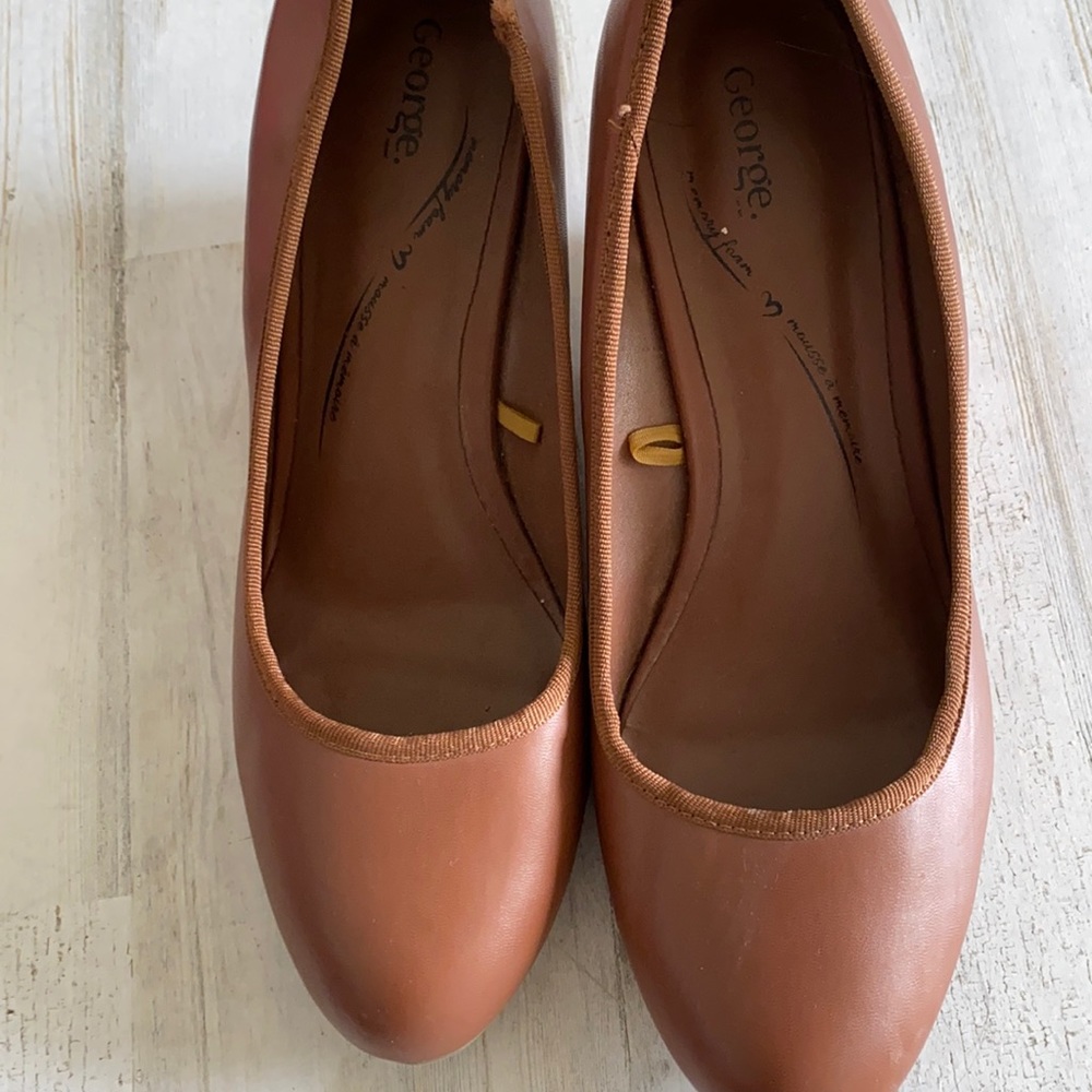 Brown George wedges